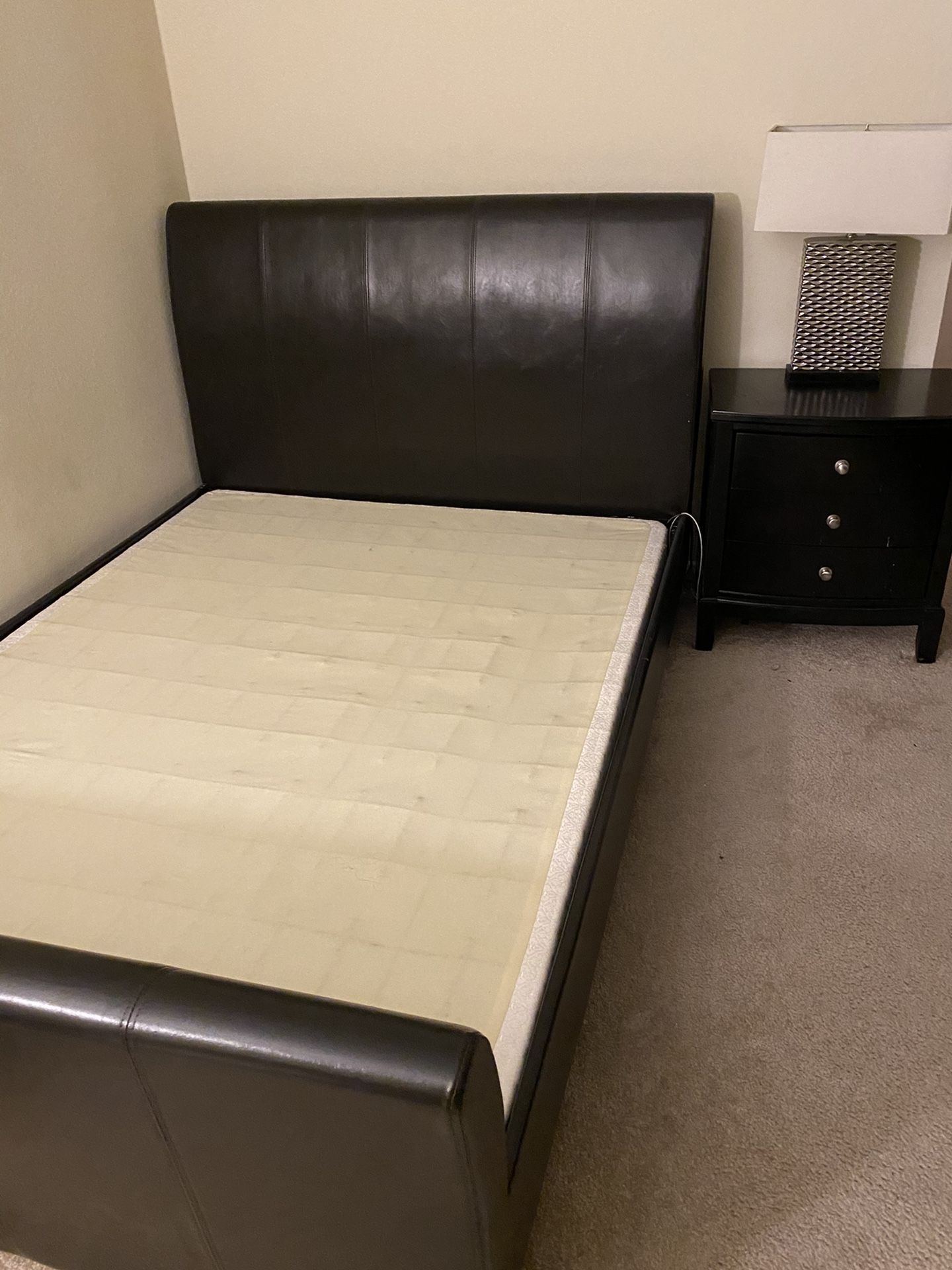 Queen size bed frame / box spring / end table & lamp/ bedroom set