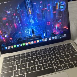 MacBook Pro 2017 Intel I5 