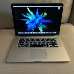 2015 MacBook Pro 15 inch I7/16GB/500GB