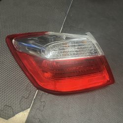 Honda Accord 2013 - 2015 Left Tail Light 