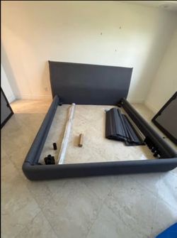 Luxury King Size Casper Upholstered Bed Frame – Retail $2,300+ 🛏️✨