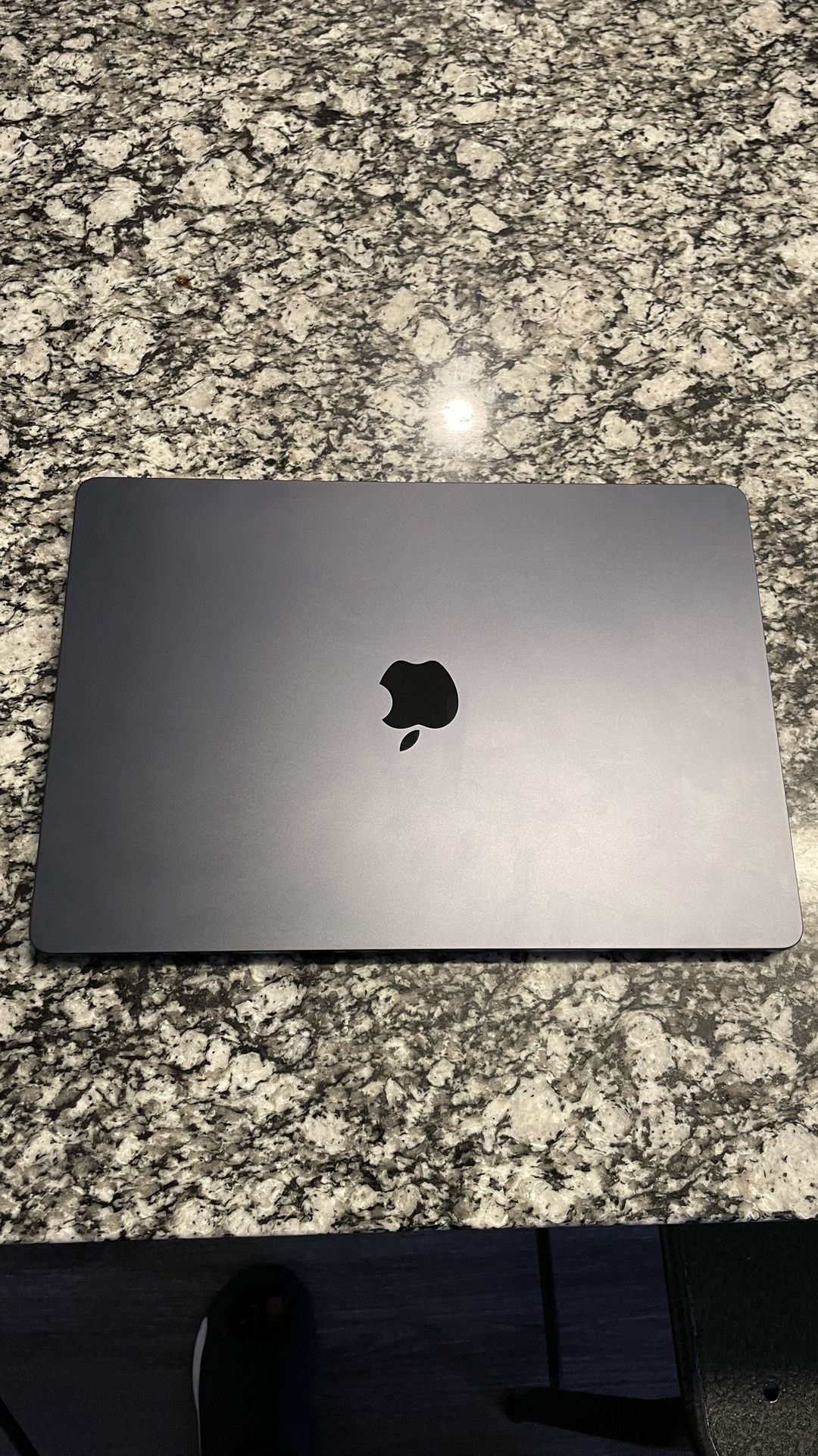 MacBook Air (15-inch, M2, 2023)