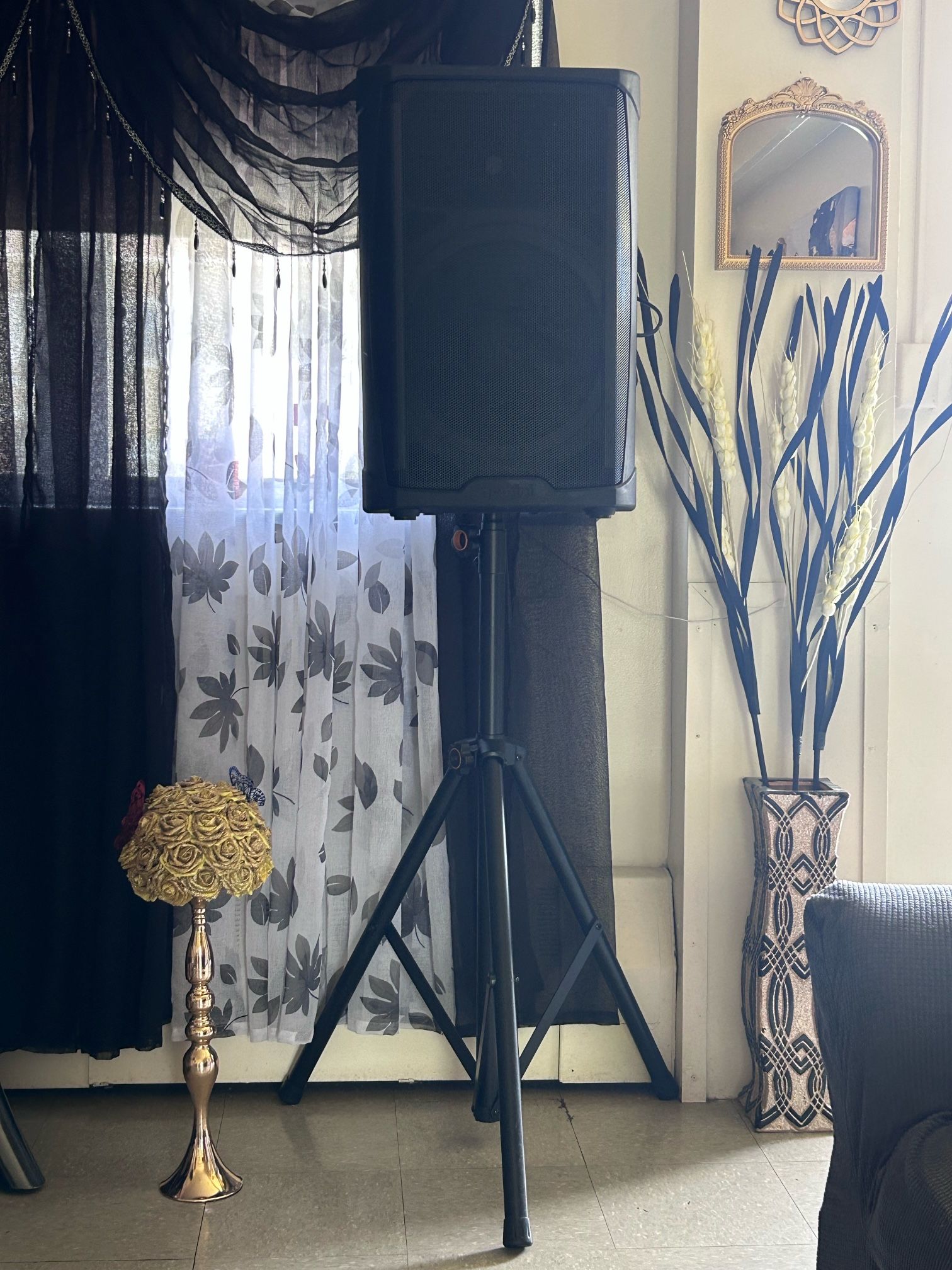 Gemini GDL215PRO 15 inch Powered PA Speaker with Bluetooth and Lights