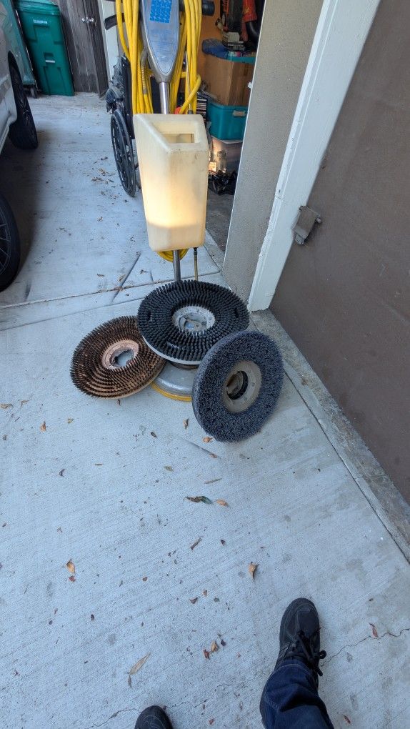 Floor Buffer Machine, And Carpet Scrubber Machine