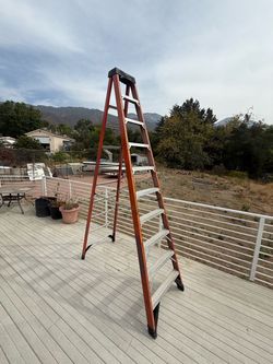 Werner 10’ fiberglass step ladder 300lbs rated good condition $135 cash in Upland 91784