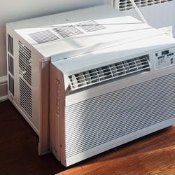 GE Wall Air conditioner 23500 BTU