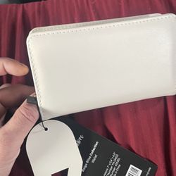 Woman’s Wallet