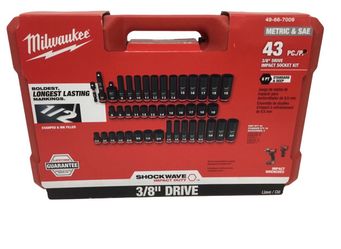 Milwaukee socket & ratchet set EPJ032435