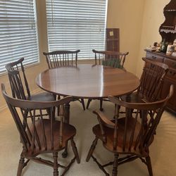 Dining Room Table And 6 Chairs 