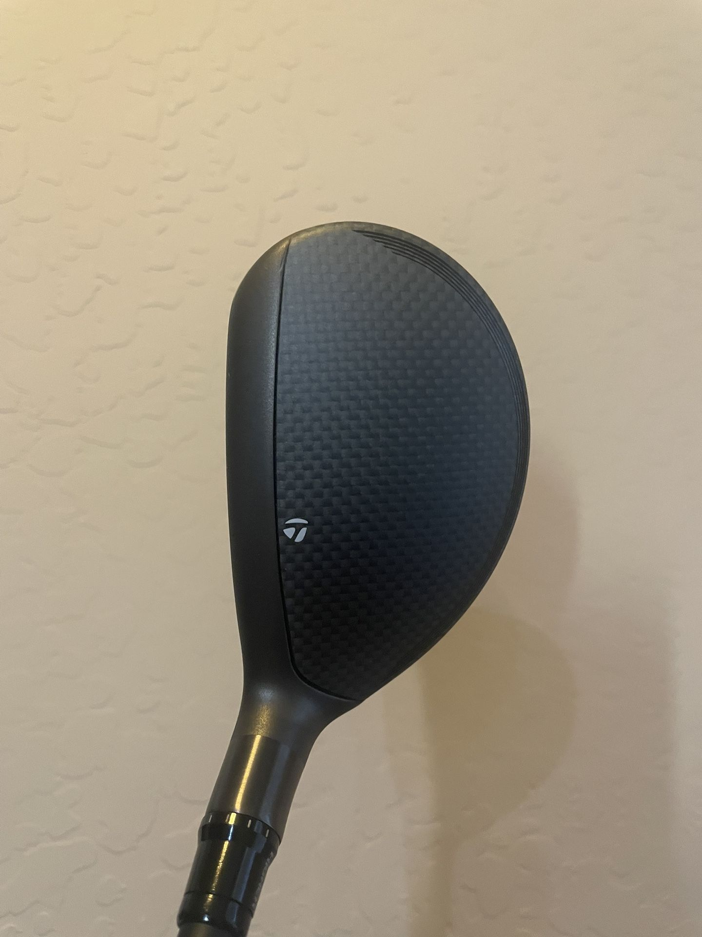 Taylormade Qi35 4H Rescue 22 Degrees