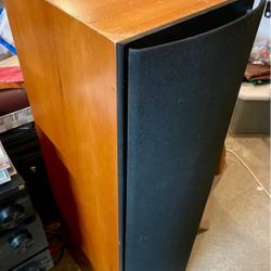 Klipsch RF7 250W per channel, 1000W max speakers! Dual 10” woofers!