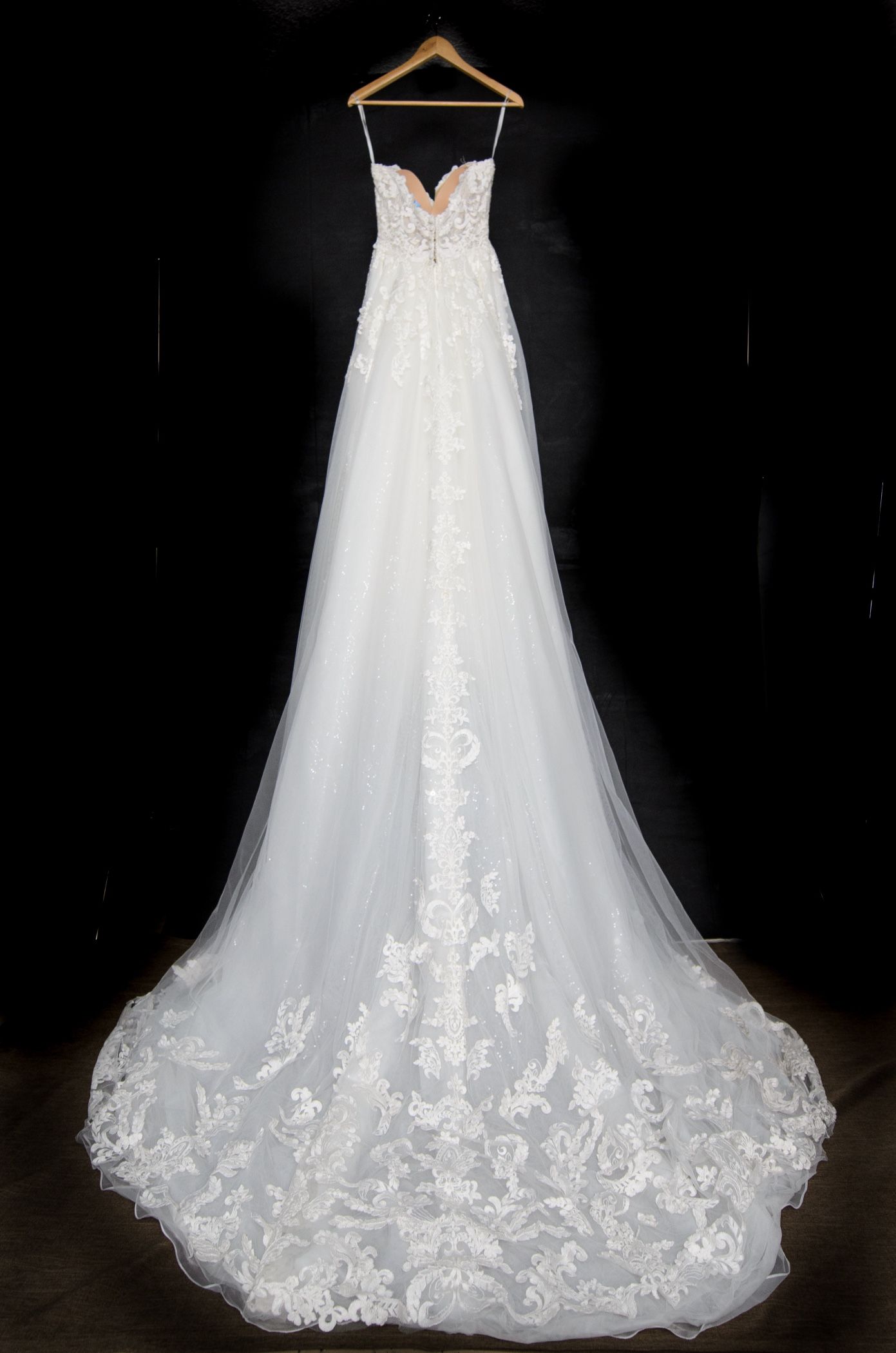 Gorgeous Wedding Dress - Essense Of Australia