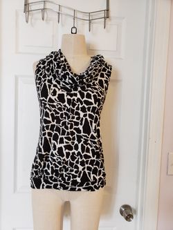 Women's Top Size Medium