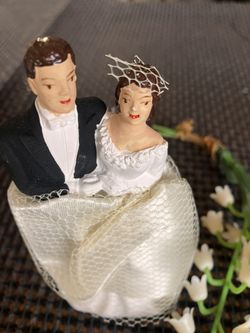 Vintage 1960S Bride And Groom Cake Topper/excellent Condition !