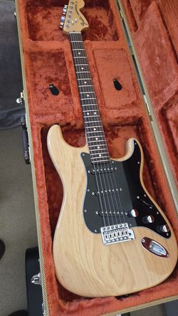 Fender American Special Stratocaster Electric Guitar Natural Finish