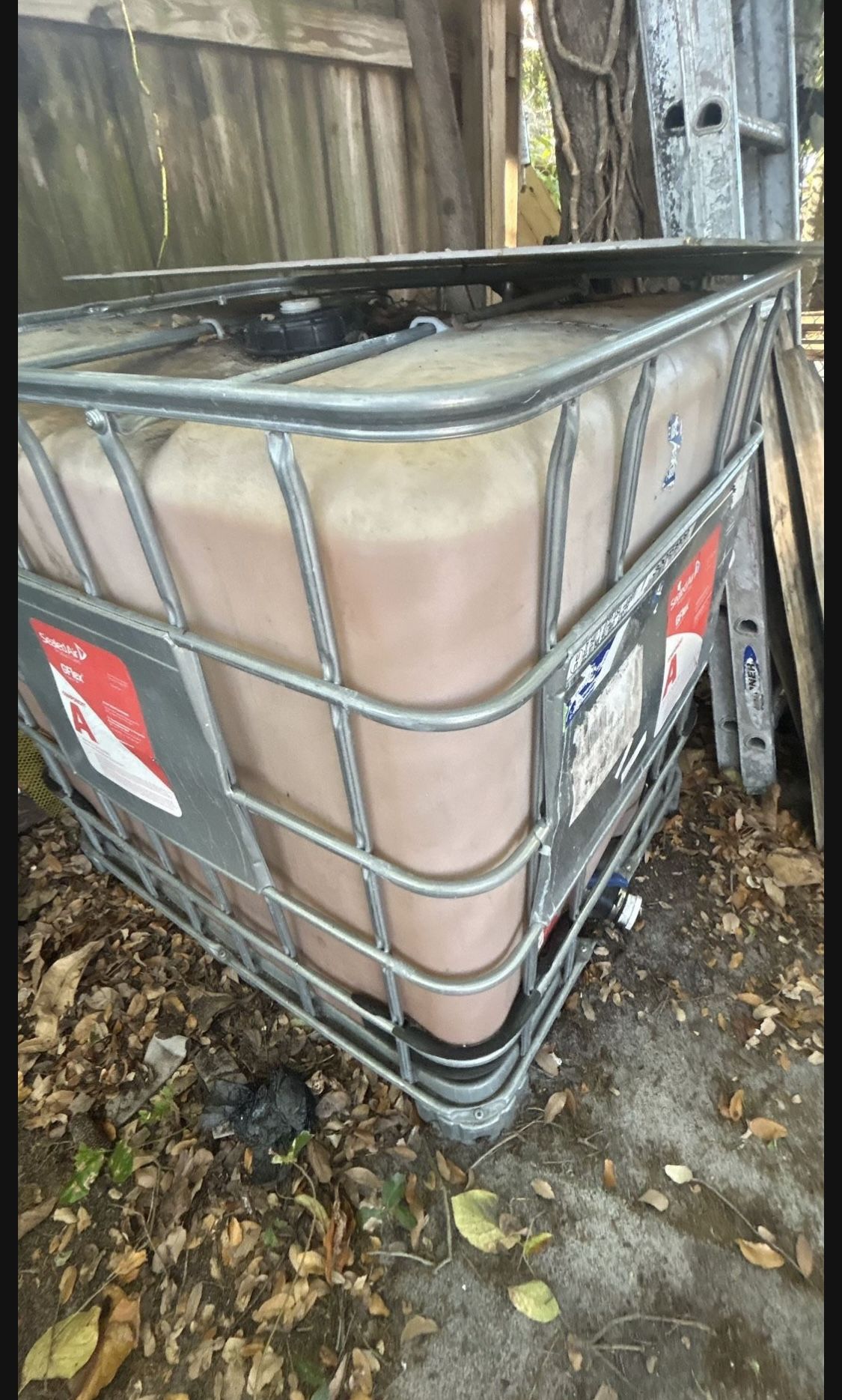1000 liter water tank