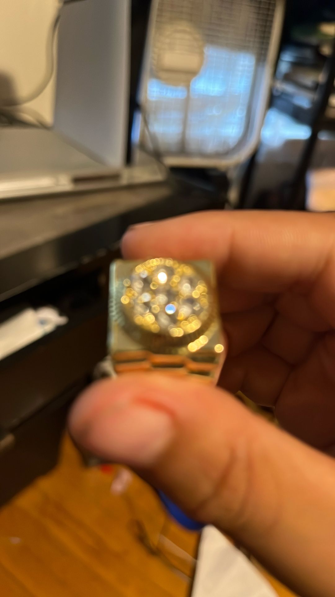 13 karat gold ring with 8 carat diamonds