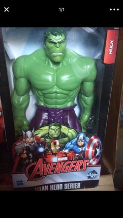 Hulk figure
