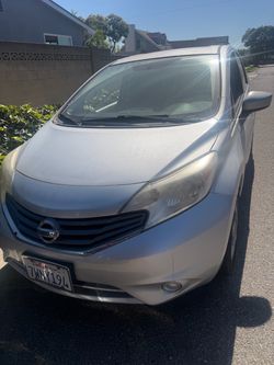 Nissan Versa Note Silver Hatchback