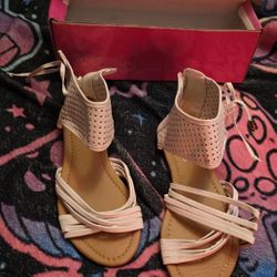 Woman's  Fasion  Strap Sandals 