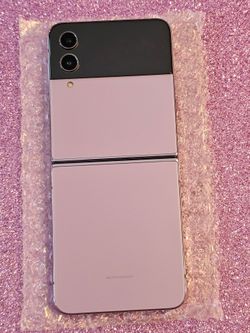 Refurbished Unlocked Samsung Galaxy Z Flip4 Phone 256GB