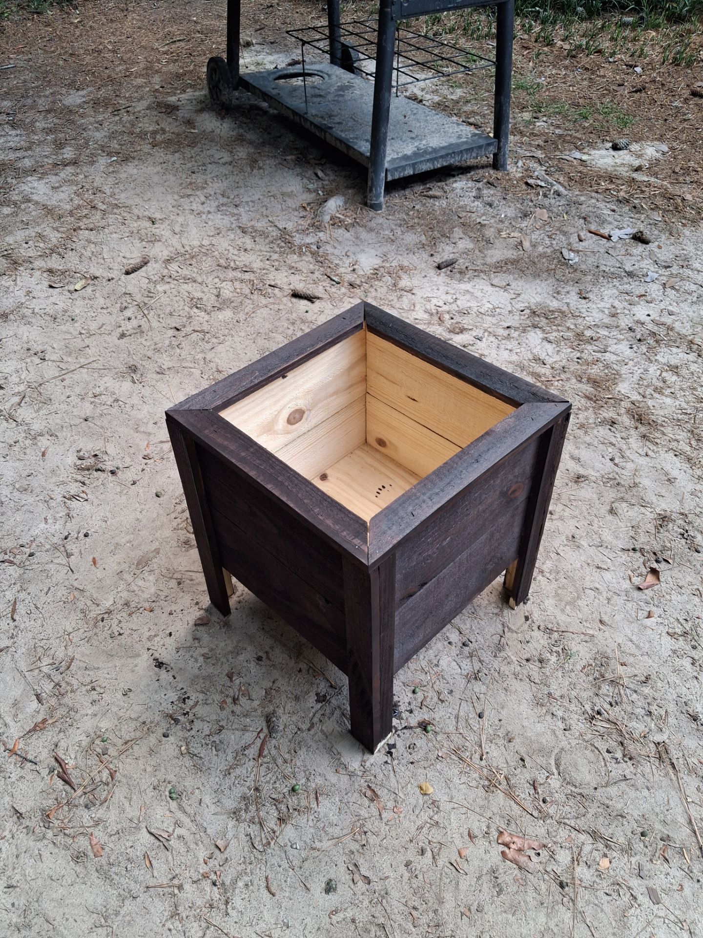 🔥 Rustic Dark Walnut Cedar Planters 🔥