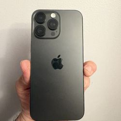 iPhone 15pm 512g Titanium Black 