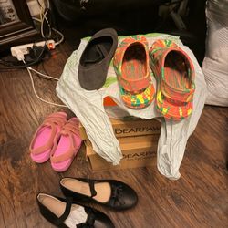 FREE girls size 1 shoes