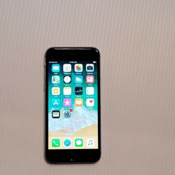IPhone 6 In Very Good Condition 16gb Unlock For Any Carrier Or Country 