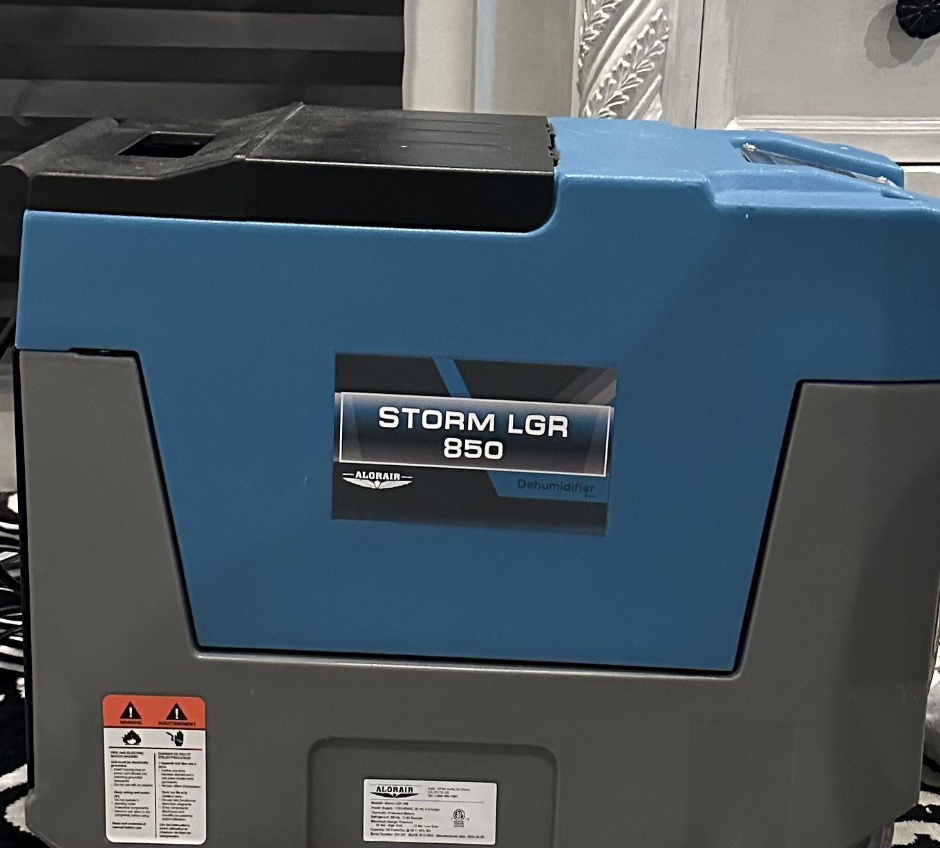 DEHUMIDIFIER
