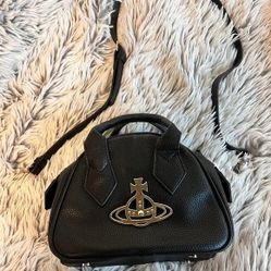 VW Mini Yasmine Chain Bag