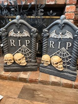 2 pcs bundle Halloween RIP Tombstone Decorations Set of 2