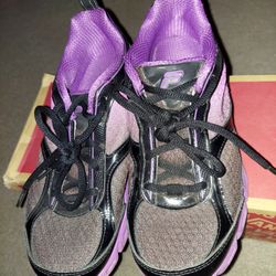 Fila Running Sneakers Size 4 For Girls