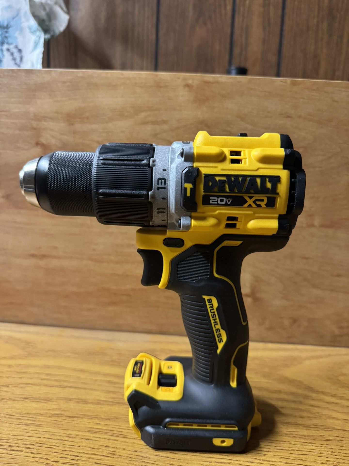 Dewalt 20V HAMMER DRILL.TOOL ONLY