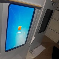 Full standalone Photo Booth with touchscreen