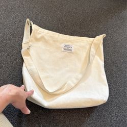 White Bag, Adjustable Strap