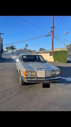 1985 Mercedes-Benz 300