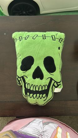 Skull pillows
