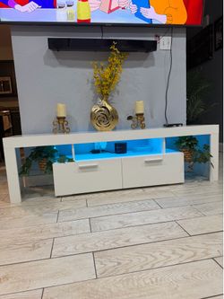 Mueble con LED luz