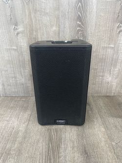 QSC K8.2 Powered 8” 2000W 2-Way Loudspeaker with Advanced DSP