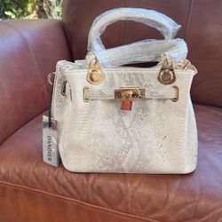 Beautiful white Handbag