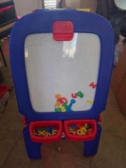 Magnetic and chalkboard easel