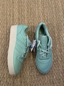 Adidas Sneakers Size 11 Mens
