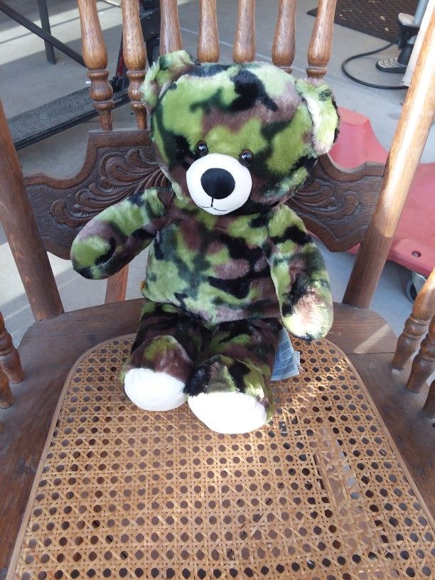 2013 Build a bear teddy bear camo never played with 
