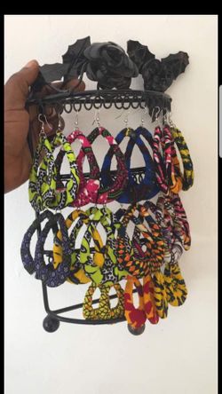 Ear rings - its comes in different colors