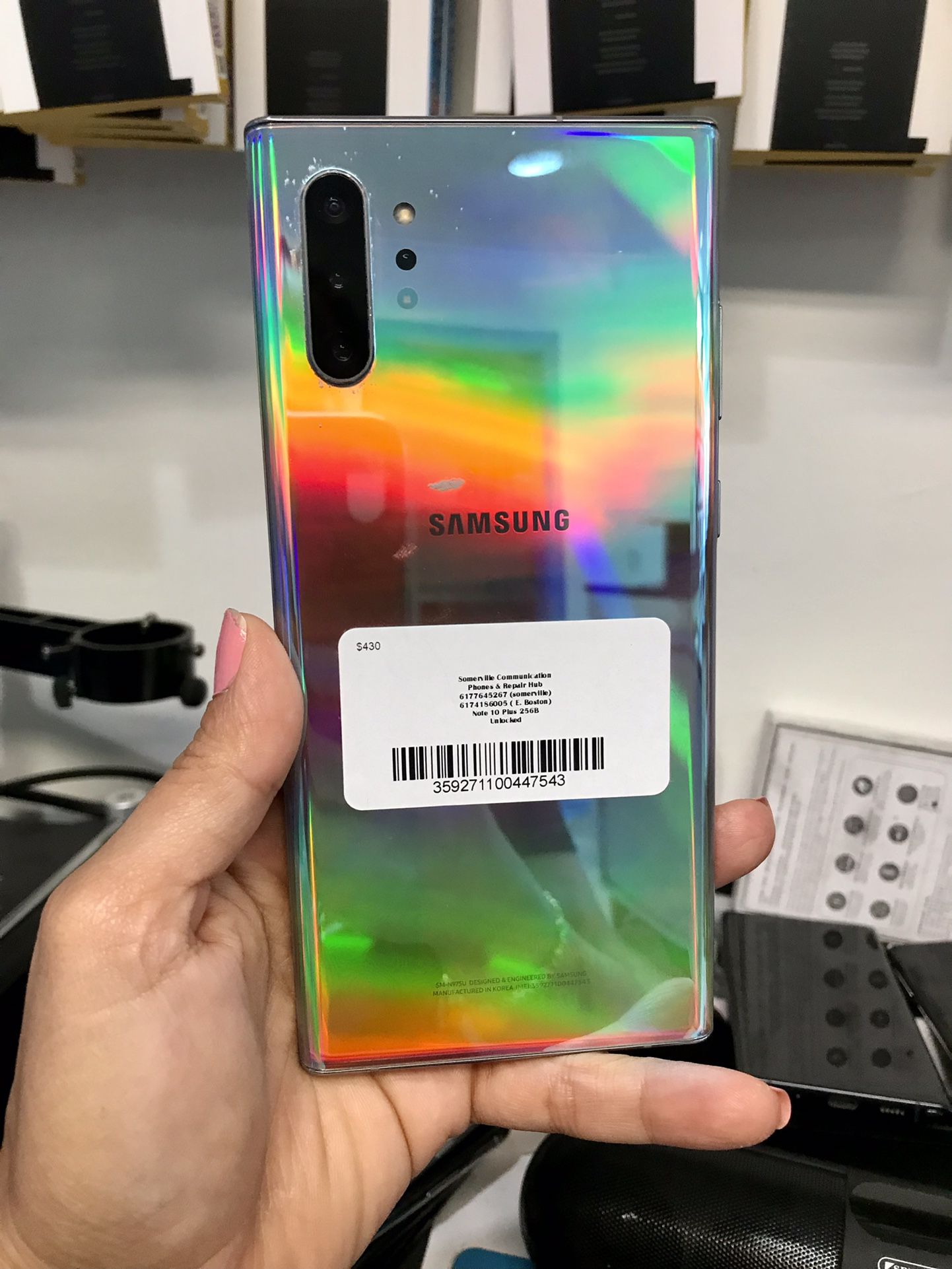 Samsung Galaxy Note10 plus (256 gb) unlocked with store warranty 
