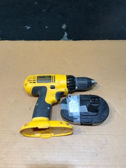 Dewalt DC970 1/2 Cordless Drill / Driver with 1 battery
