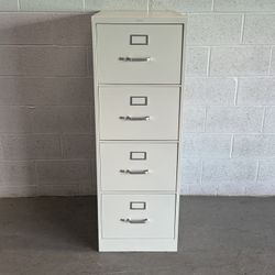 4 Drawer File Cabinet 