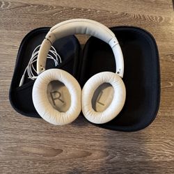Bose - QuietComfort Wireless Noise Cancelling Over-the-Ear Bluetooth Headphones - White Smoke