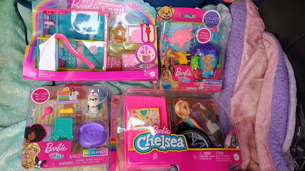 New Barbie Playsets CHRISTMAS PRICES!!!